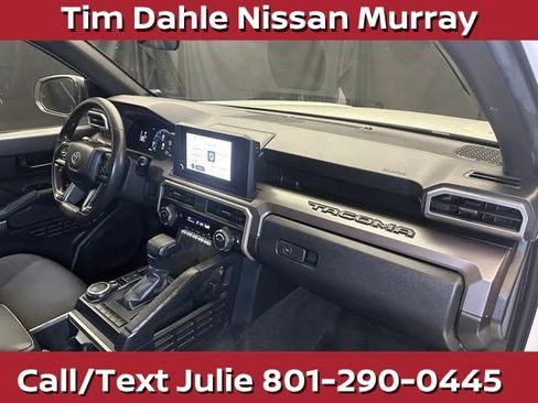 Used 2024 Toyota Tacoma SR5 AWD/4WD image 17