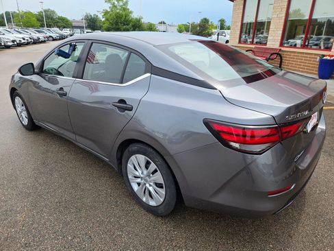 Used 2024 Nissan Sentra S FWD image 6