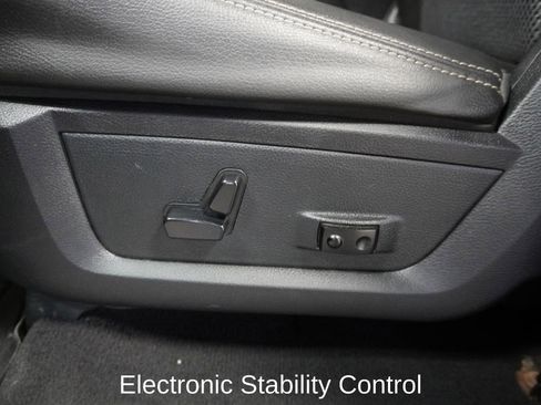 Used 2014 RAM 1500 Sport image 13