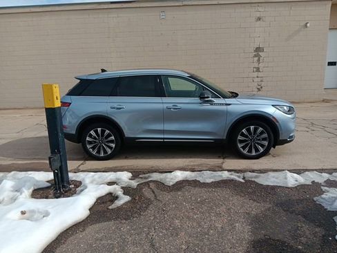 Used 2022 Lincoln Corsair Reserve w/ Elements Package image 2