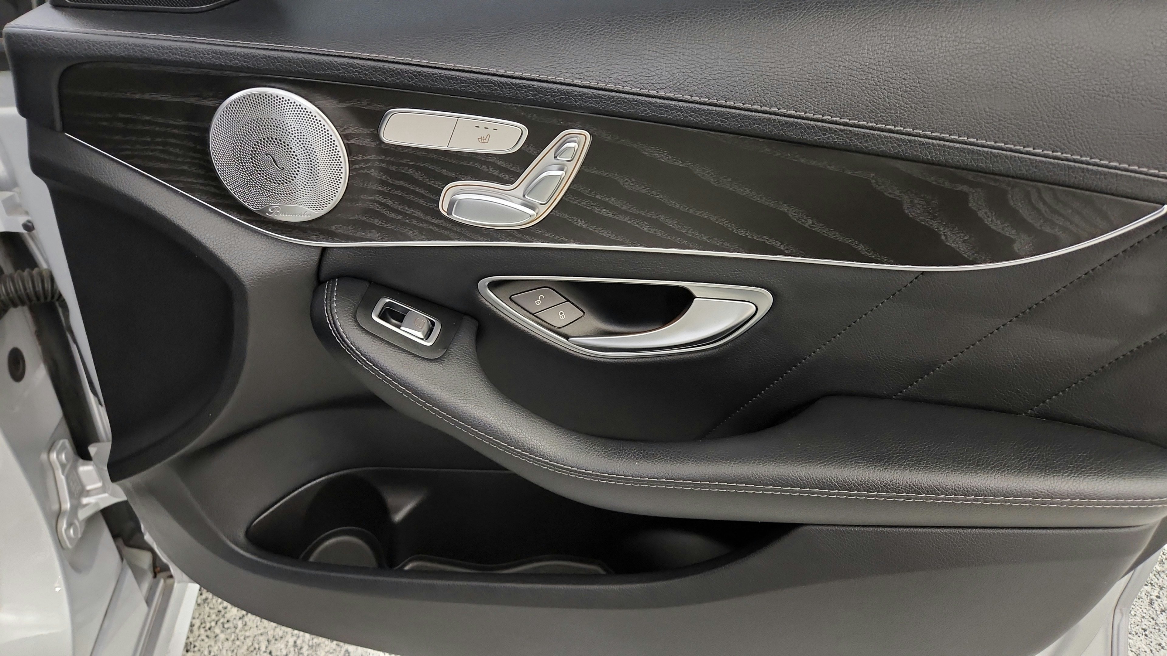 Used 2015 Mercedes-Benz C 300 Sedan image 35