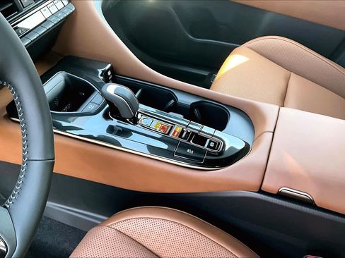 New 2026 Toyota Crown Signia image 7