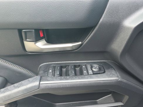 Used 2024 Toyota Tacoma Limited AWD/4WD image 17
