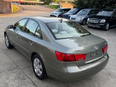Used 2010 Hyundai Sonata GLS FWD image 4