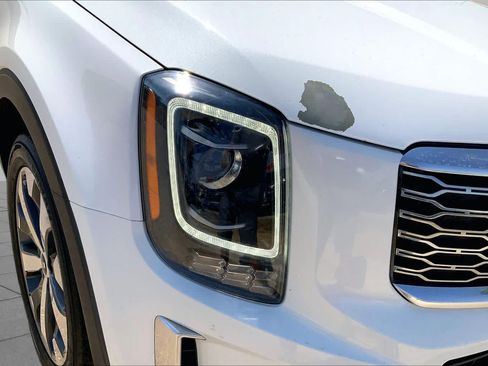 Used 2020 Kia Telluride EX w/ EX Premium Package FWD image 36