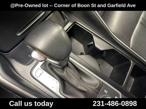 Used 2022 Kia Sorento S w/ Panoramic Sunroof Package AWD/4WD image 25