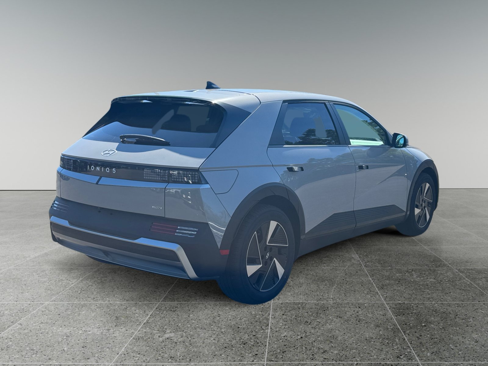 New 2027 Hyundai Ioniq 5 SE AWD/4WD image 5