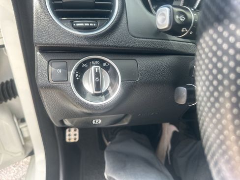 Used 2013 Mercedes-Benz C 300 4MATIC Sedan image 21