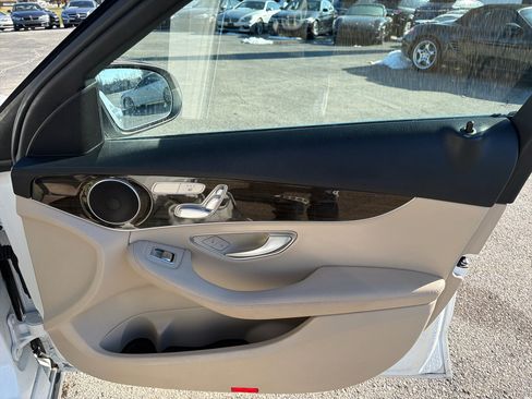 Used 2018 Mercedes-Benz C 300 Sedan image 31