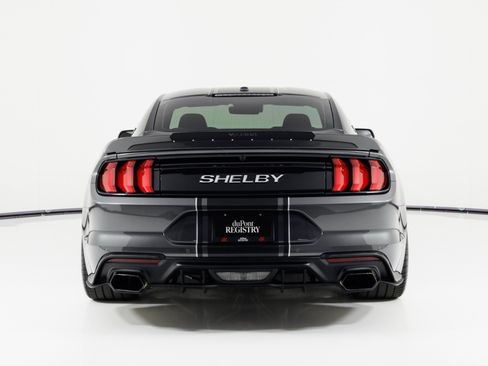 Used 2019 Ford Mustang GT Premium w/ GT Performance Package RWD image 4