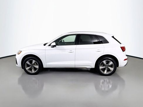 Used 2023 Audi Q5 Premium w/ Convenience Package AWD/4WD image 2