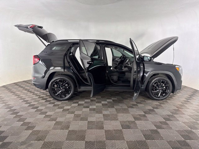 Used 2023 GMC Terrain SLE w/ Driver Convenience Package AWD/4WD image 25