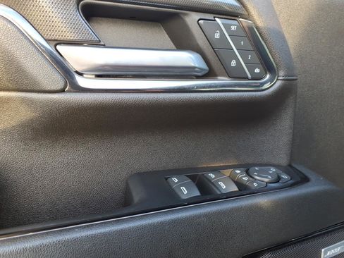 Used 2024 GMC Sierra 2500 AT4 w/ AT4 Premium Plus Package image 16