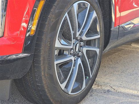 New 2025 Cadillac Optiq Sport 1 image 4