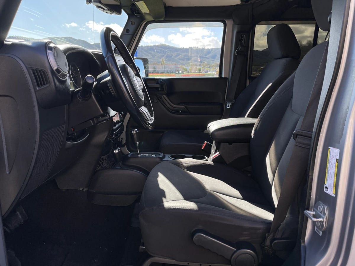 Used 2016 Jeep Wrangler Unlimited Sport w/ Quick Order Package 24S AWD/4WD image 10