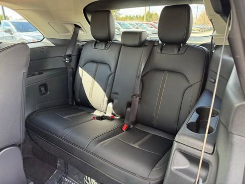 Used 2025 MAZDA CX-90 3.3 Turbo w/ Select Package image 12