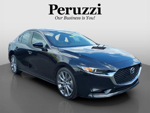 Used 2024 MAZDA MAZDA3 s FWD image 1