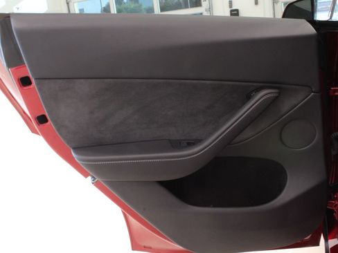 Used 2024 Tesla Model Y Performance AWD/4WD image 20