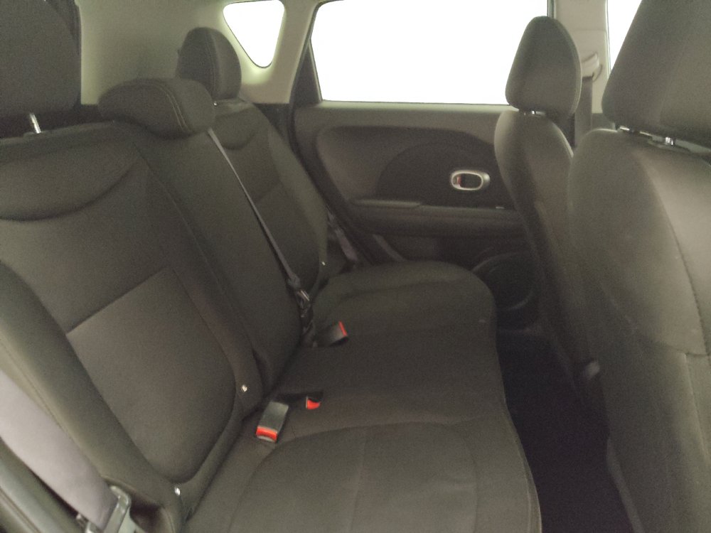 Used 2017 Kia Soul FWD image 19