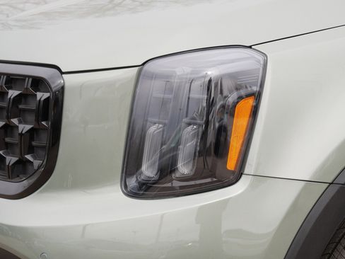 Certified 2025 Kia Telluride SX Prestige X-Line image 16