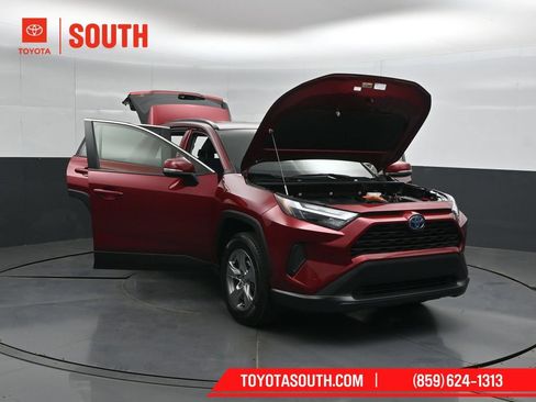 Used 2023 Toyota RAV4 LE AWD/4WD image 55