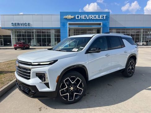 New 2026 Chevrolet Traverse High Country w/ LPO, Floor Liner Package image 2