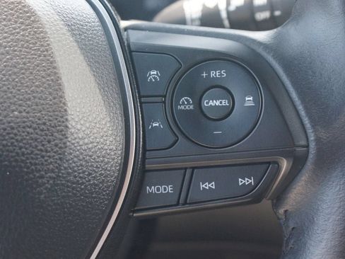 Used 2024 Toyota Corolla Cross AWD Hybrid w/ Moonroof Package image 10
