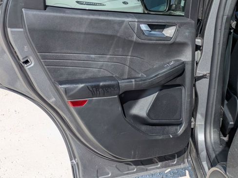 Used 2025 Ford Escape ST-Line image 19