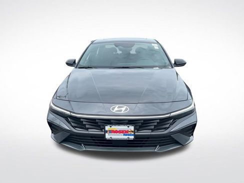 New 2026 Hyundai Elantra SEL Sport Premium FWD image 9