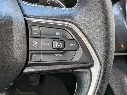 Certified 2022 Jeep Grand Cherokee L Laredo w/ Luxury Tech Group I image 23