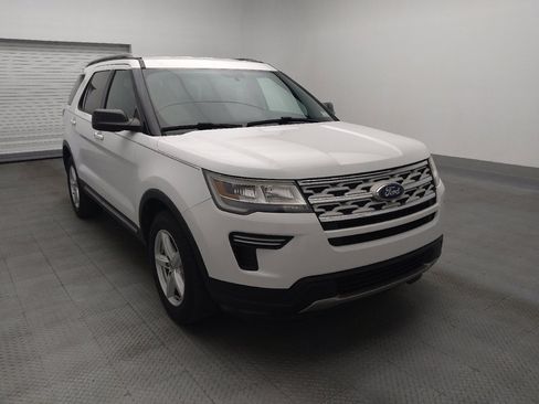 Used 2018 Ford Explorer XLT FWD image 13