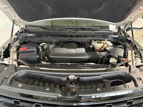 Used 2023 Chevrolet Suburban Z71 AWD/4WD image 10