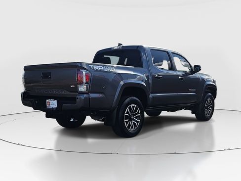 Certified 2021 Toyota Tacoma TRD Sport w/ Technology Package AWD/4WD image 5