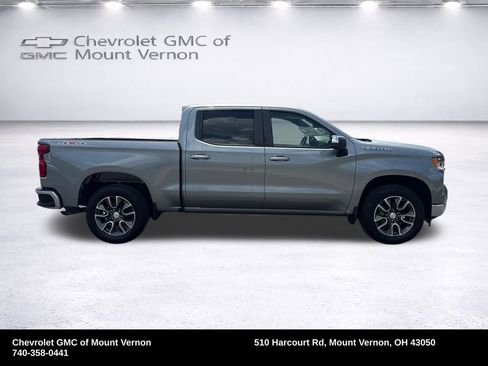Used 2023 Chevrolet Silverado 1500 LT AWD/4WD image 7