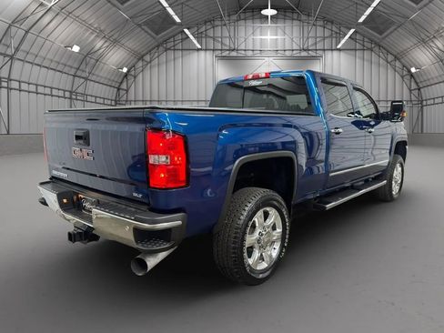 Used 2019 GMC Sierra 2500 SLT w/ Duramax Plus Package image 6