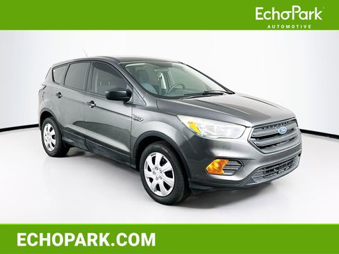 Used 2017 Ford Escape S image 1