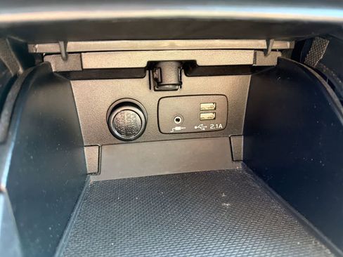 Used 2019 Subaru Outback 2.5i Limited AWD/4WD image 35