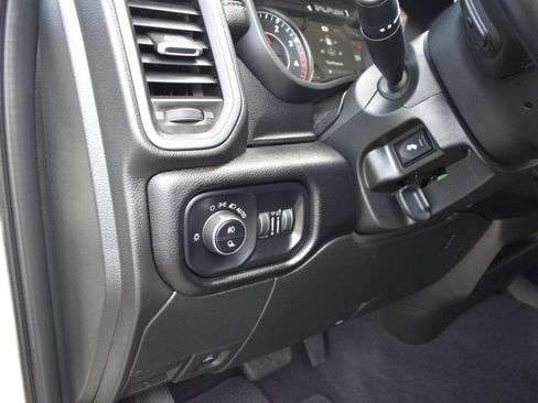 Used 2024 RAM 2500 Laramie w/ Safety Group AWD/4WD image 18