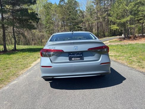 Used 2024 Honda Civic EX image 6
