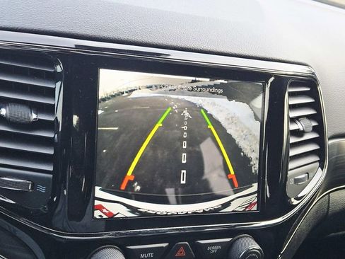 Used 2020 Jeep Grand Cherokee Limited X image 29