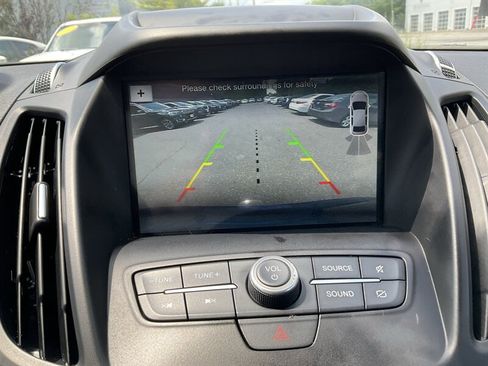 Used 2019 Ford Escape SEL AWD/4WD image 23