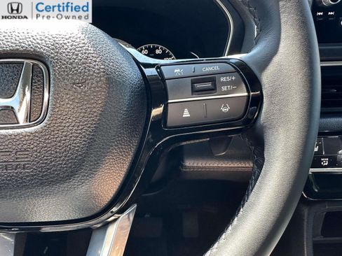 Certified 2025 Honda Pilot EX-L image 14