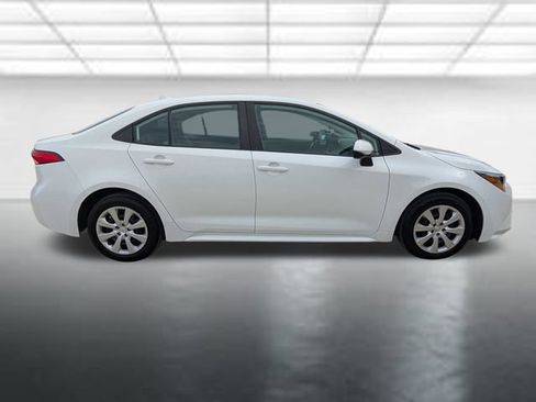 Used 2024 Toyota Corolla LE FWD image 30
