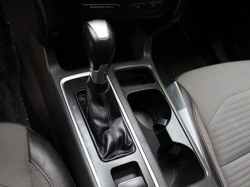 Used 2017 Ford Escape SE w/ SE Sport Appearance Package AWD/4WD image 12