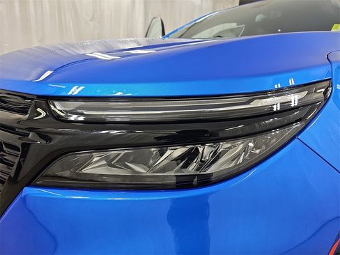 Certified 2024 Chevrolet Equinox RS w/ LPO, Floor Liner Package image 36