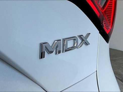 Certified 2026 Acura MDX FWD w/ Technology Package image 40