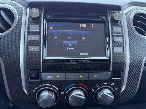 Used 2015 Toyota Tundra SR5 w/ SR5 Upgrade Package RWD image 29