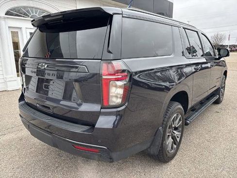 Certified 2023 Chevrolet Suburban Z71 w/ Luxury Package AWD/4WD image 5