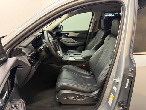 Used 2024 Acura MDX FWD w/ Technology Package image 15