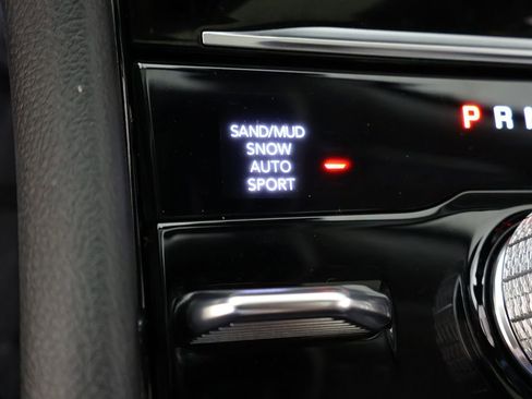 Used 2023 Jeep Grand Cherokee Limited w/ Black Appearance Package image 58